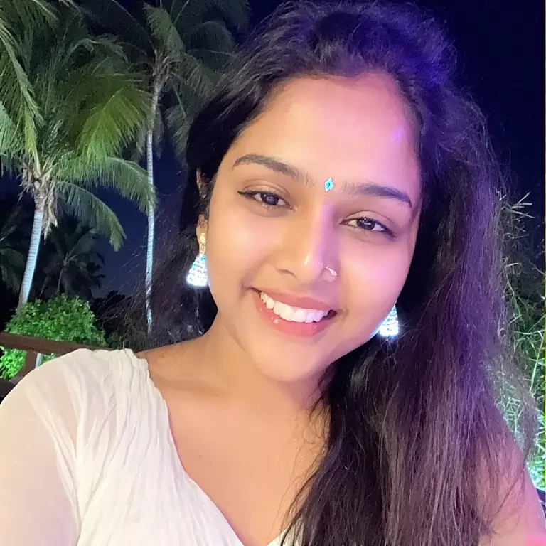 Deepti Desi Girl in Goa – Housewife Vibe with Fire